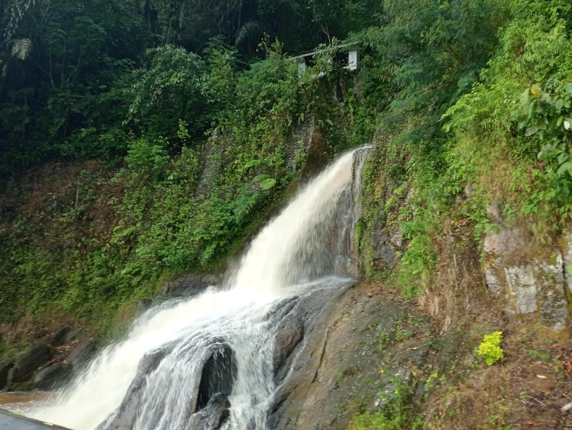 Vulkaan Homestay Берастаги Экстерьер фото